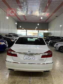 هیوندای جێنسس